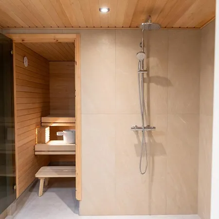 Large Renovated Townhouse With Sauna And Patio * Espoo