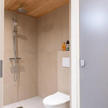 Large Renovated Townhouse With Sauna And Patio * Espoo