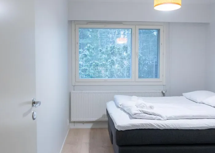 Large Renovated Townhouse With Sauna And Patio * Εσπού